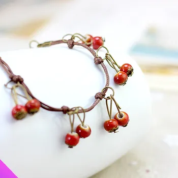 Оптовая продажа 10 красных вишневых керамических браслетов Sweet Romantic Girl Ladies Bracelet 2021 Новинка